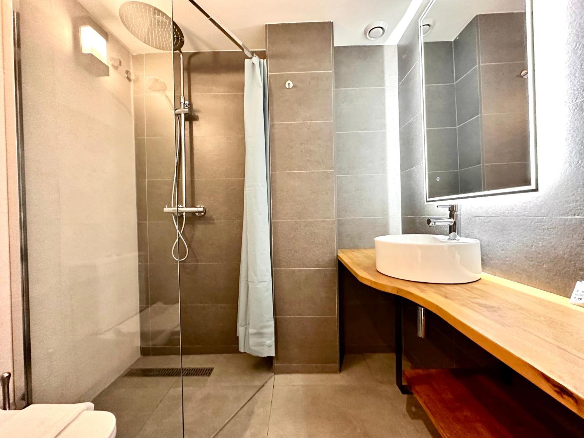 Place Your Place Suites Benimaclet Valenza Esterno foto