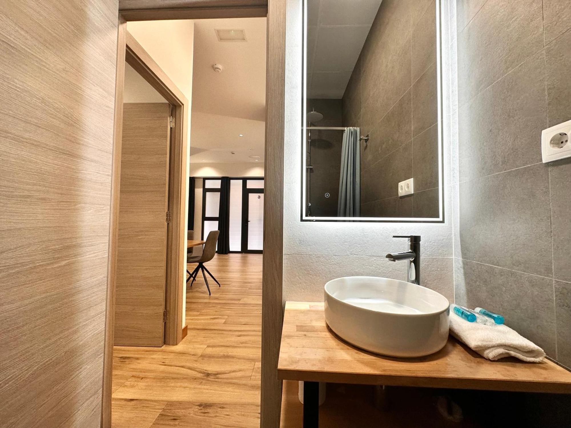 Place Your Place Suites Benimaclet Valenza Esterno foto